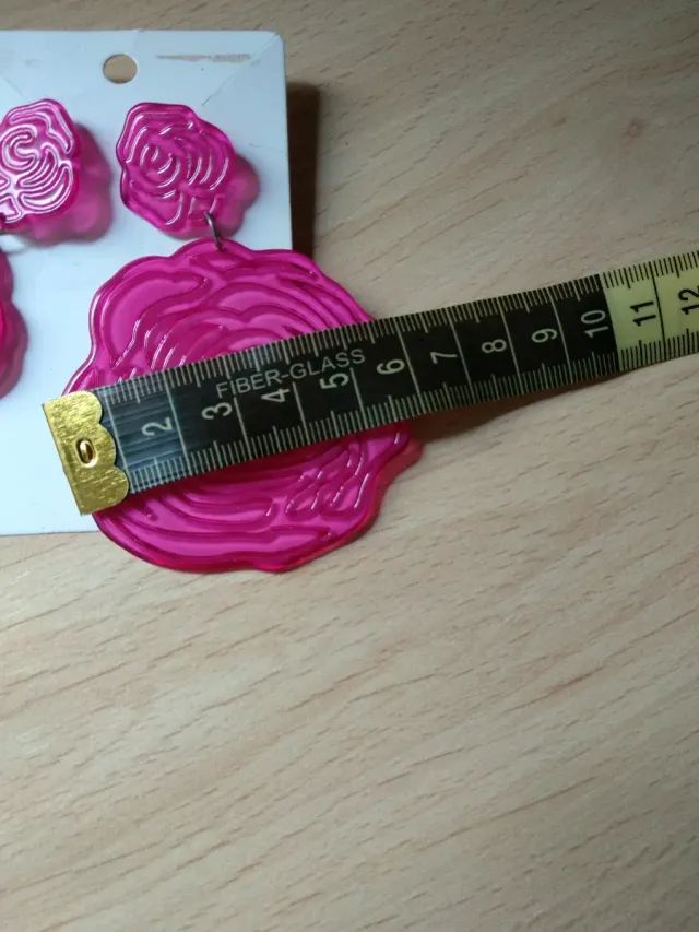 Flor y pendientes flamenca