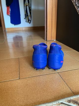 Botas de fútbol Adidas Predator azules talla 36