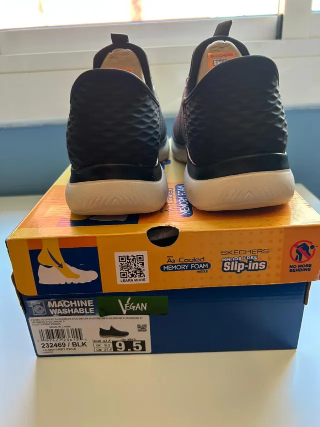 Zapatillas Skechers Slip-Ins Negras