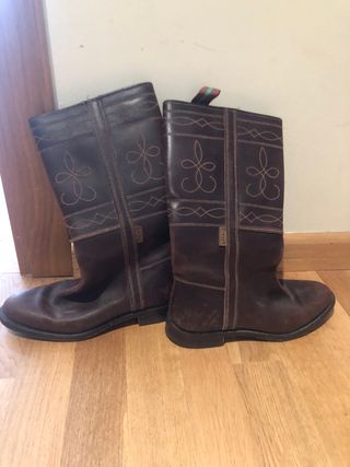 Botas de piel marrones