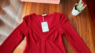 Vestido midi rojo botones