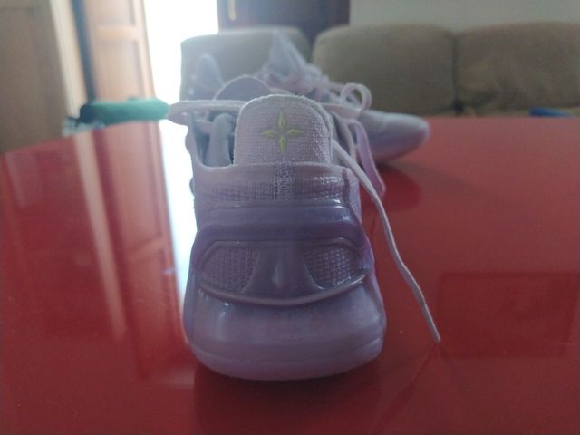 Zapatillas Baloncesto Morado/Blanco