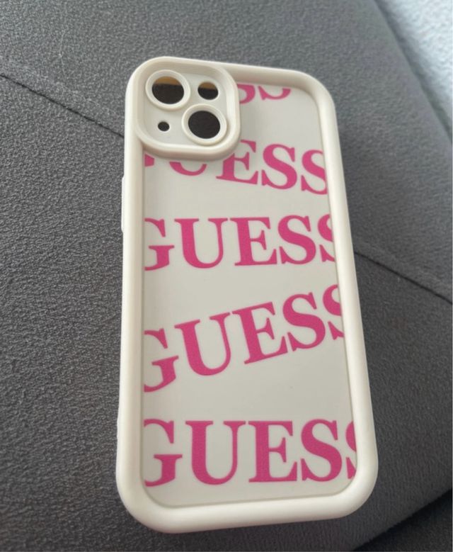 Funda GUESS iPhone 13