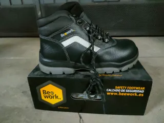 Botas de seguridad Beeswork Talla 40 Nuevas