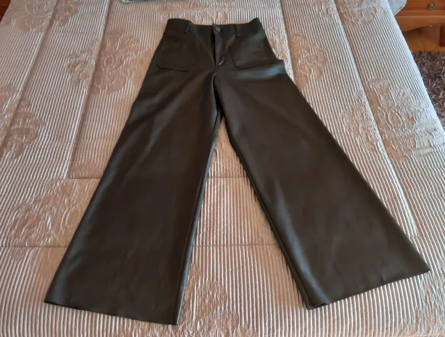 Pantalón polipiel Zara