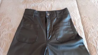 Pantalón polipiel Zara