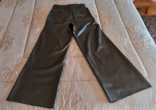 Pantalón polipiel Zara