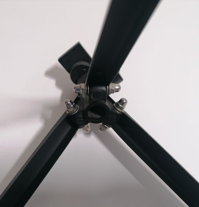 Trípode fotográfico mediano y ligero. (NUEVO)