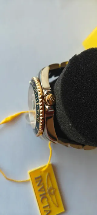 Reloj Invicta Pro Diver azul verdoso