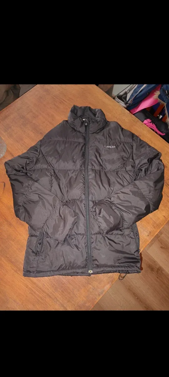 Abrigo acolchado negro