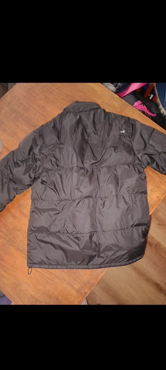 Abrigo acolchado negro