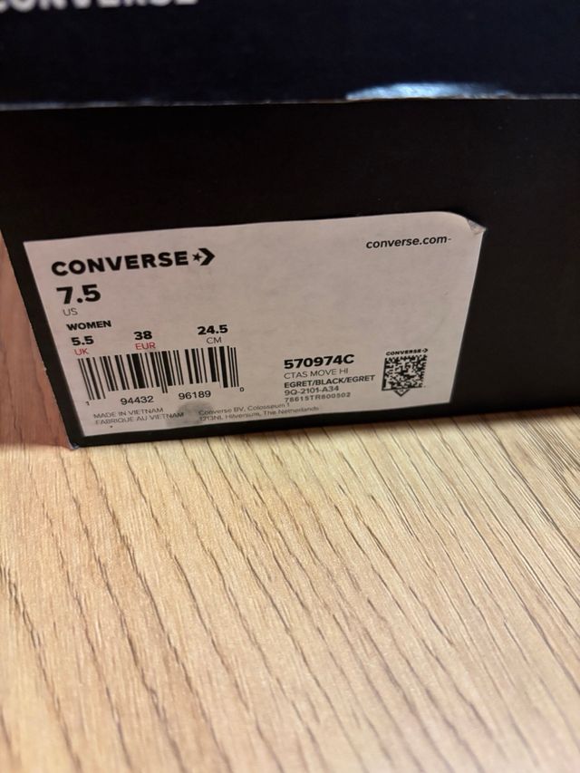 Converse plataforma blancas con cordones cebra