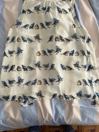 Camiseta con estampado de pájaros