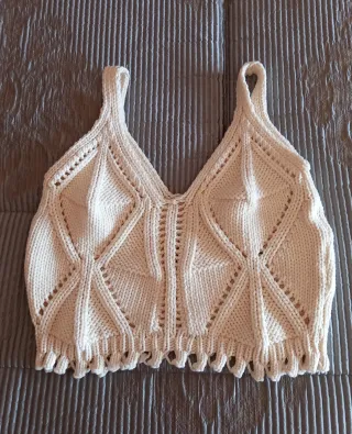 Camiseta tirantes Zara beige punto calado