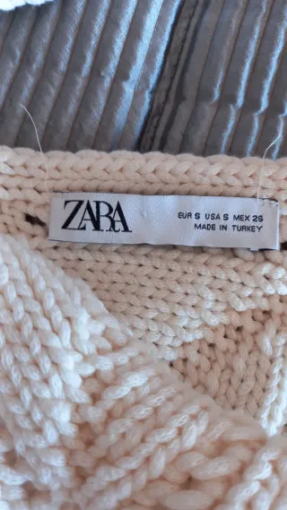 Camiseta tirantes Zara beige punto calado