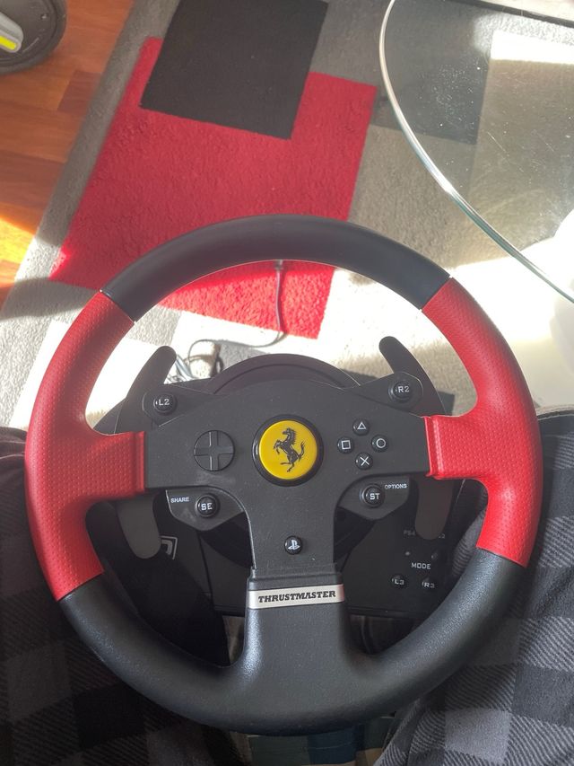 VENDO VOLANTE FERRARI