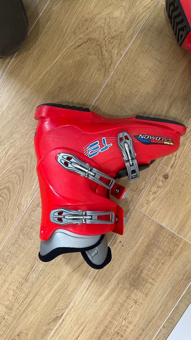 Botas de esquí infantiles rojas