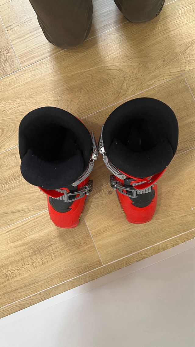 Botas de esquí infantiles rojas