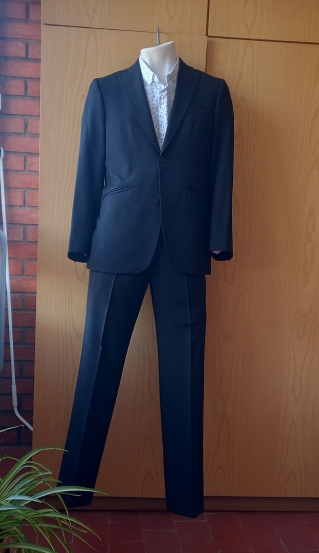 Traje Cardinter Negro Talla 48 (S/M)