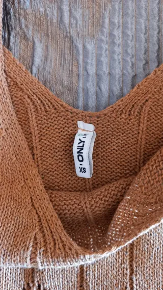 Camiseta tirantes Only volantes