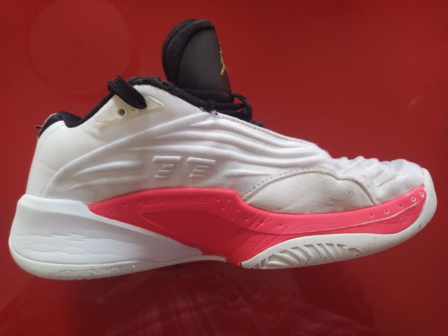 Zapatillas Baloncesto Jordan Blancas Negras