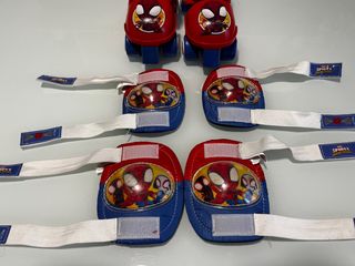 Set patines talla 23 a 27 y protecciones Spiderman