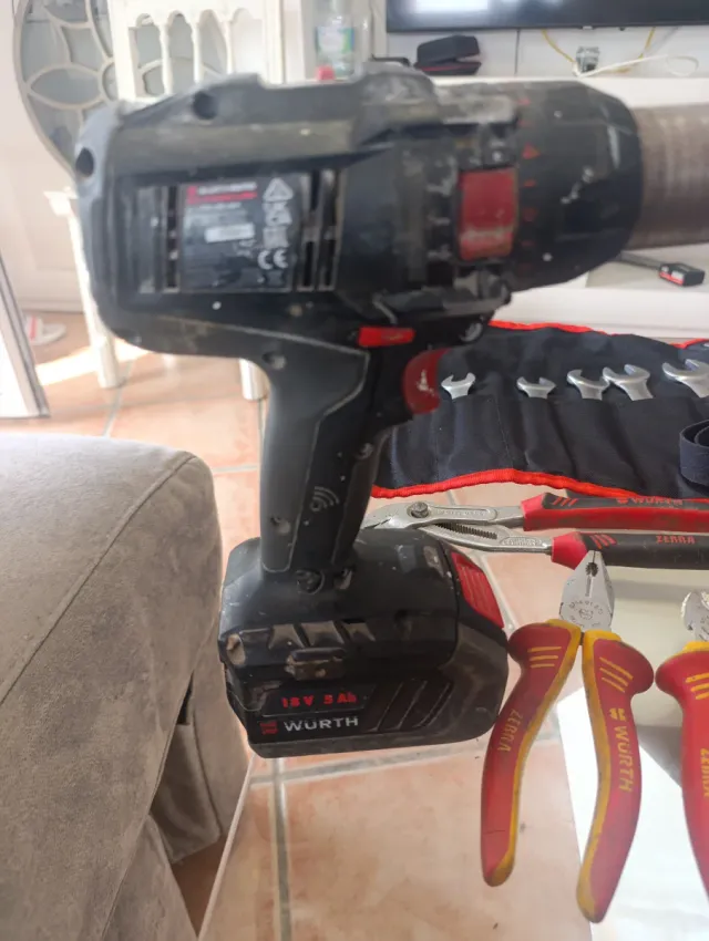 Lote Herramientas Wurth el foco grande no disp