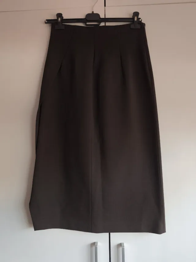 Falda larga marrón Zara