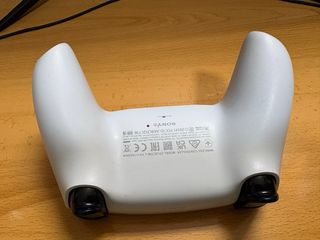 Mando PS5 MUY NUEVO con con funda