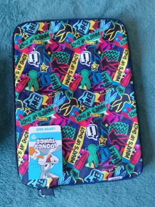 Astuccio Looney Tunes per PC e penne