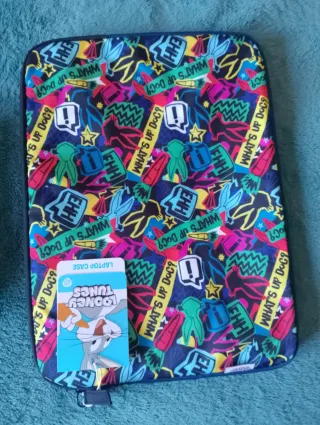 Astuccio Looney Tunes per PC e penne
