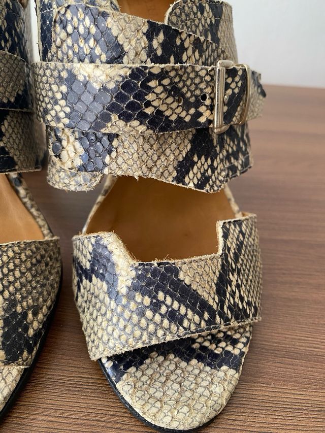 Sandalias imitación pitón Tara Jarmon