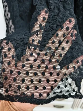 Vestido cóctel negro bordado con lentejuelas