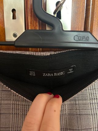 Pantalones de cuadros zara grises y marrones