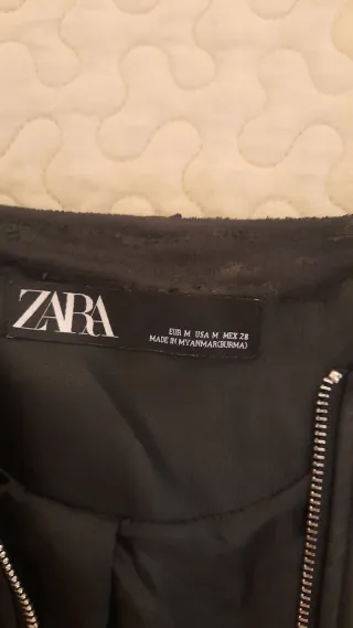 Chaqueta polipiel Zara Talla M Negra