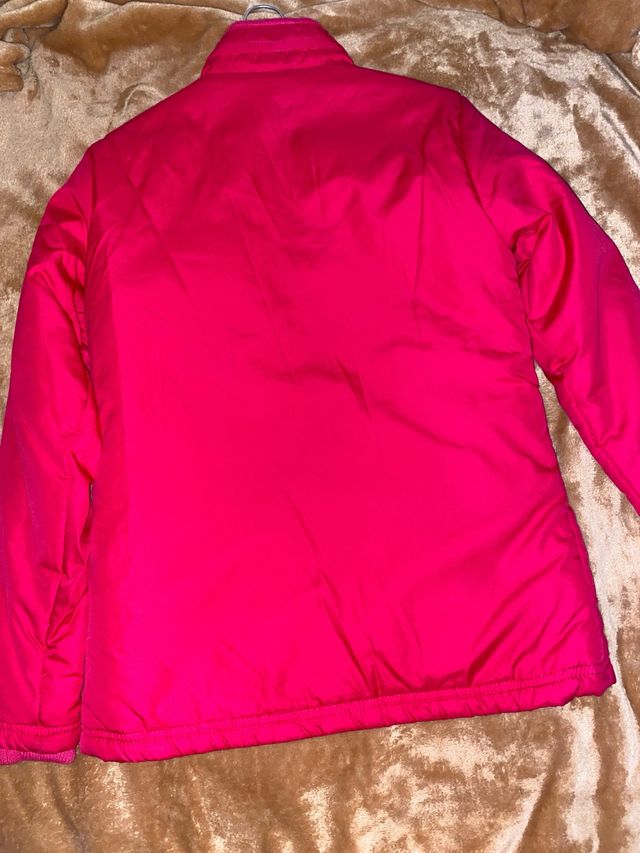 Chaqueta Umbro Rosa con Detalles Blancos