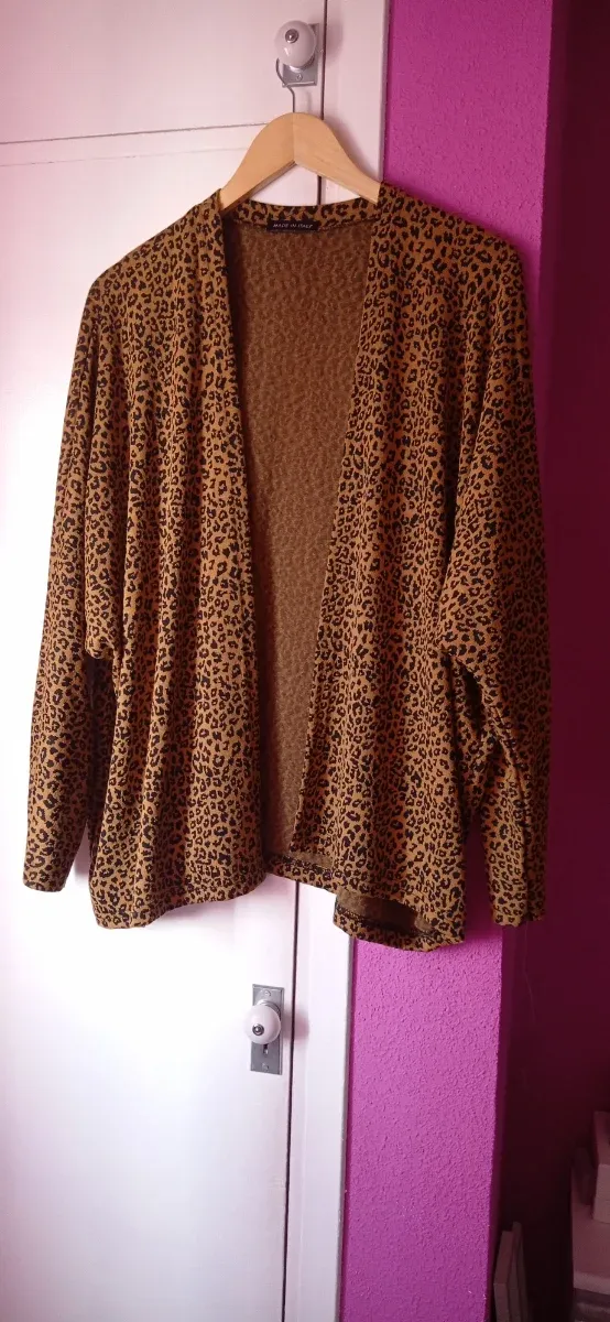 Chaqueta animal print.