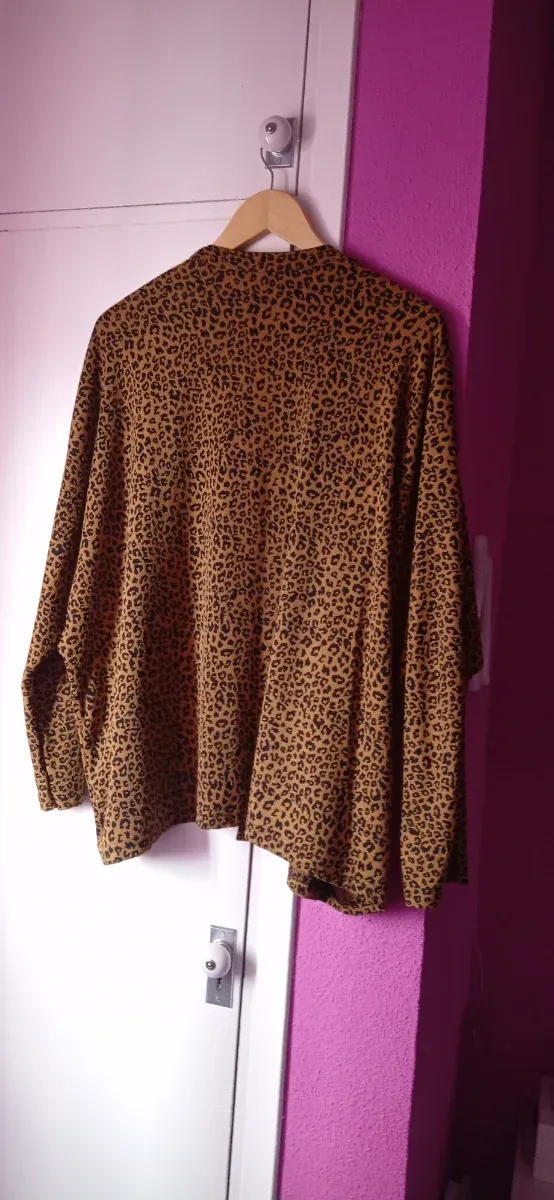 Chaqueta animal print.