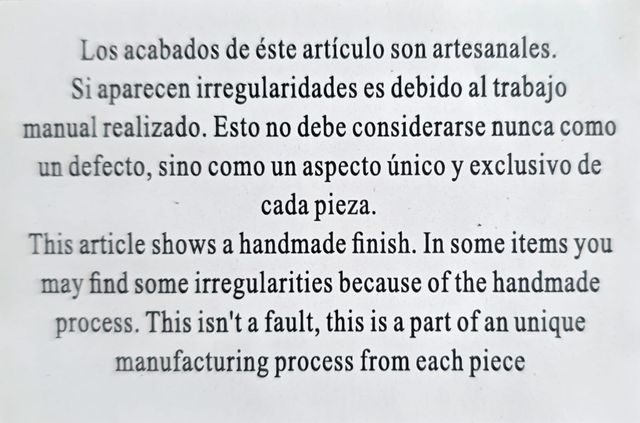 Mesa auxiliar de madera de abeto