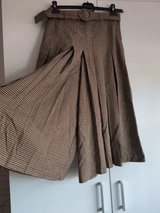 Falda pantalón cuadros beige y marrón