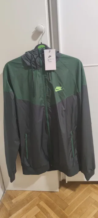 Chaqueta Nike Verde y Gris