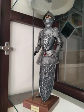 Figura Caballero Armadura Medieval