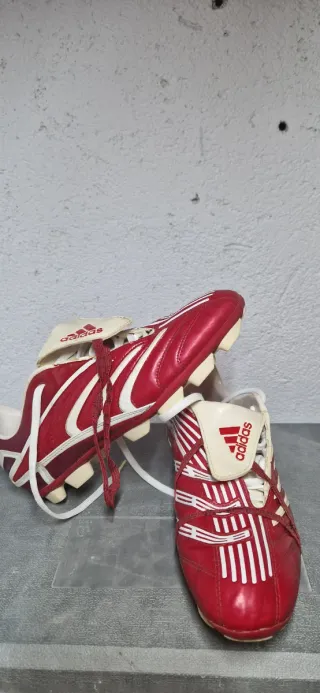 Botas de fútbol Nike T90 Talla 42,Adidas Predator