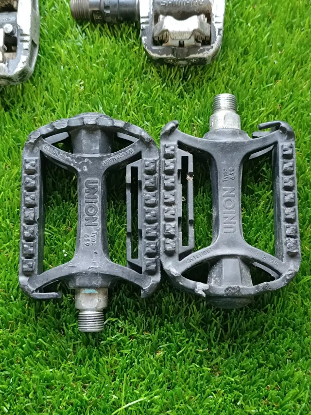 Lote de pedales y freno bicicleta