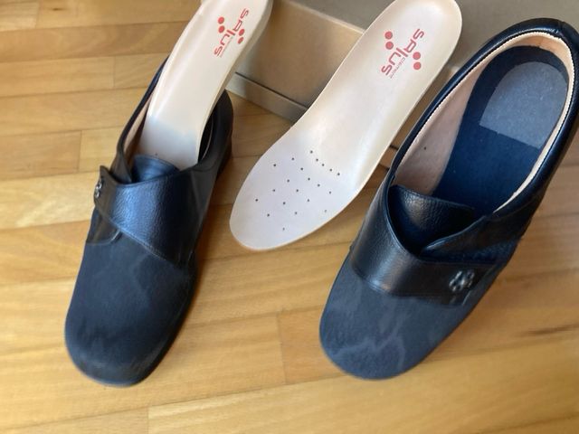 Zapatos para pies delicados.  talla 35 pero 37