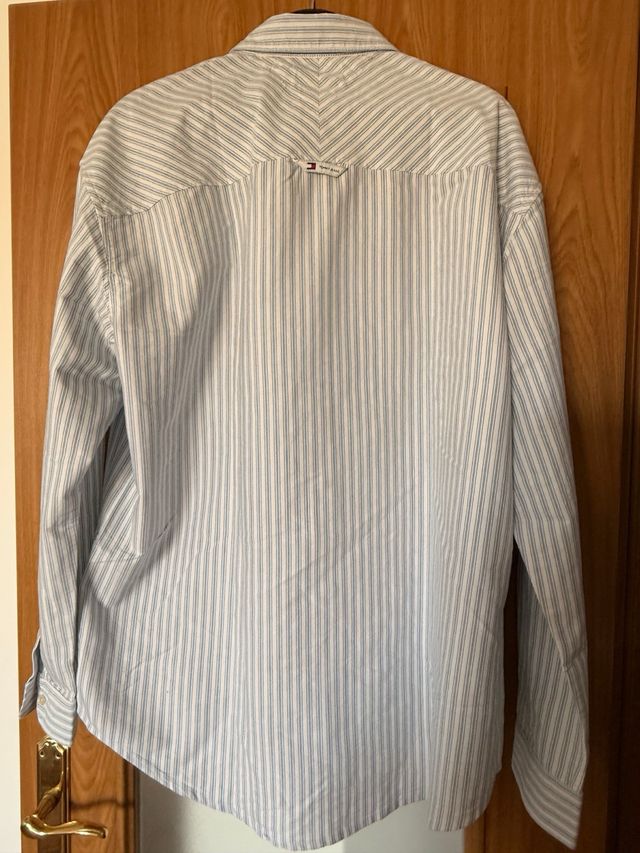 Camisa Tommy Hilfiger Rayas Azul y Blanca