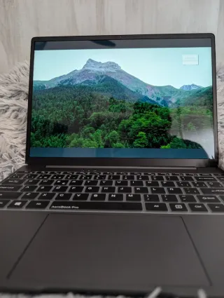 Portátil Chuwi Corebook X i3-10110U 512GB, 8GB