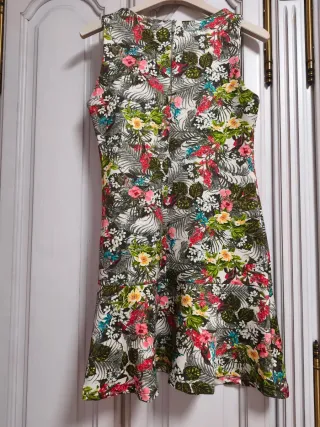 Vestido corto floral