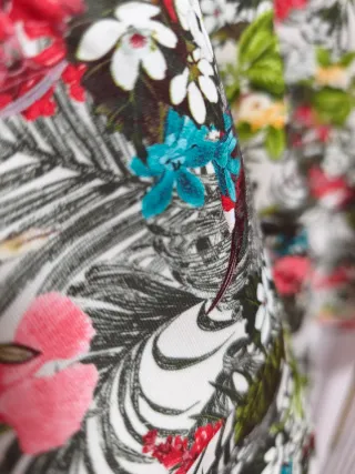 Vestido corto floral