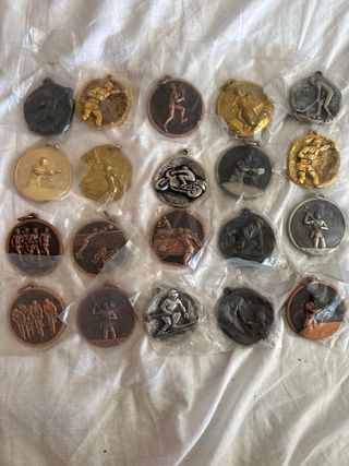 Lote 40 medallas deportivas